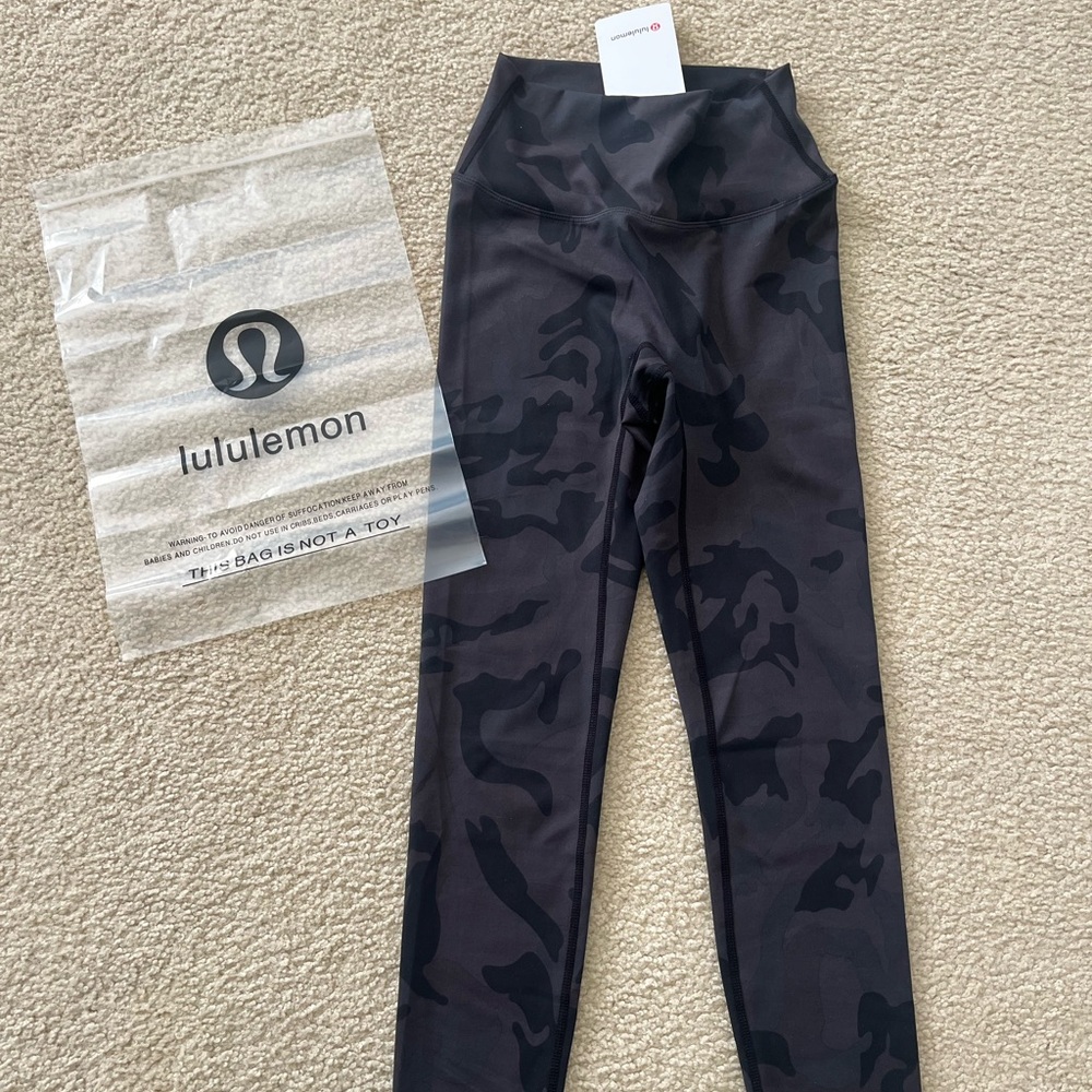 Lululemon leggings | Size 4 | black/ grey